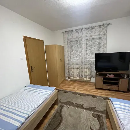 Brod Apartment *