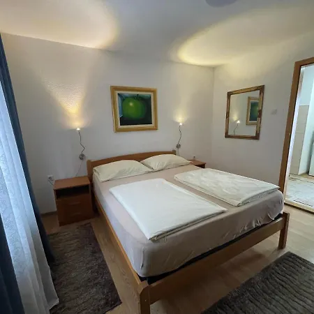 Brod Apartment *